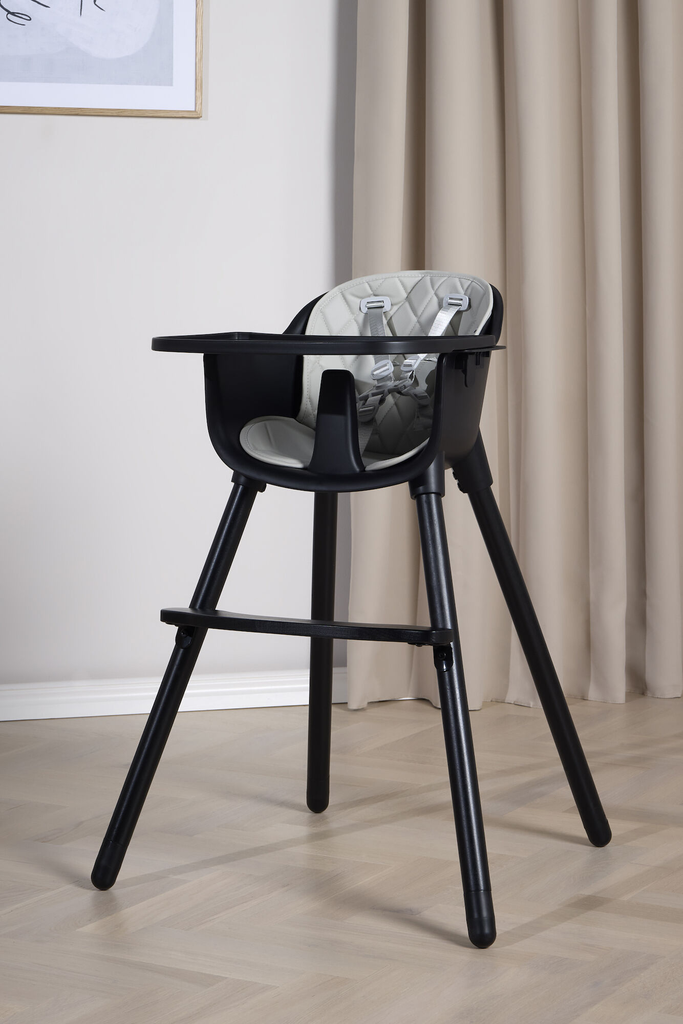 Beemoo CARE Nordic Hochstuhl, Black