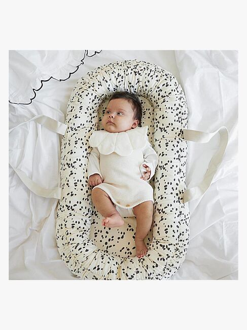 Elodie Babynest 75x45 cm, Dalmatian Dots