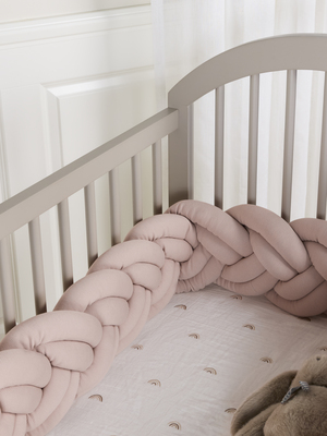 Alice & Fox ALEAH Geflochtenes Nestchen, Rosa