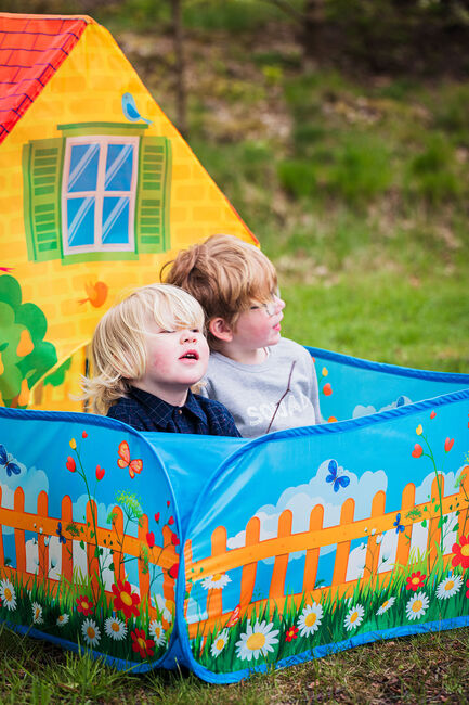 Cloudberry Castle Spielzelt Haus mit Garten