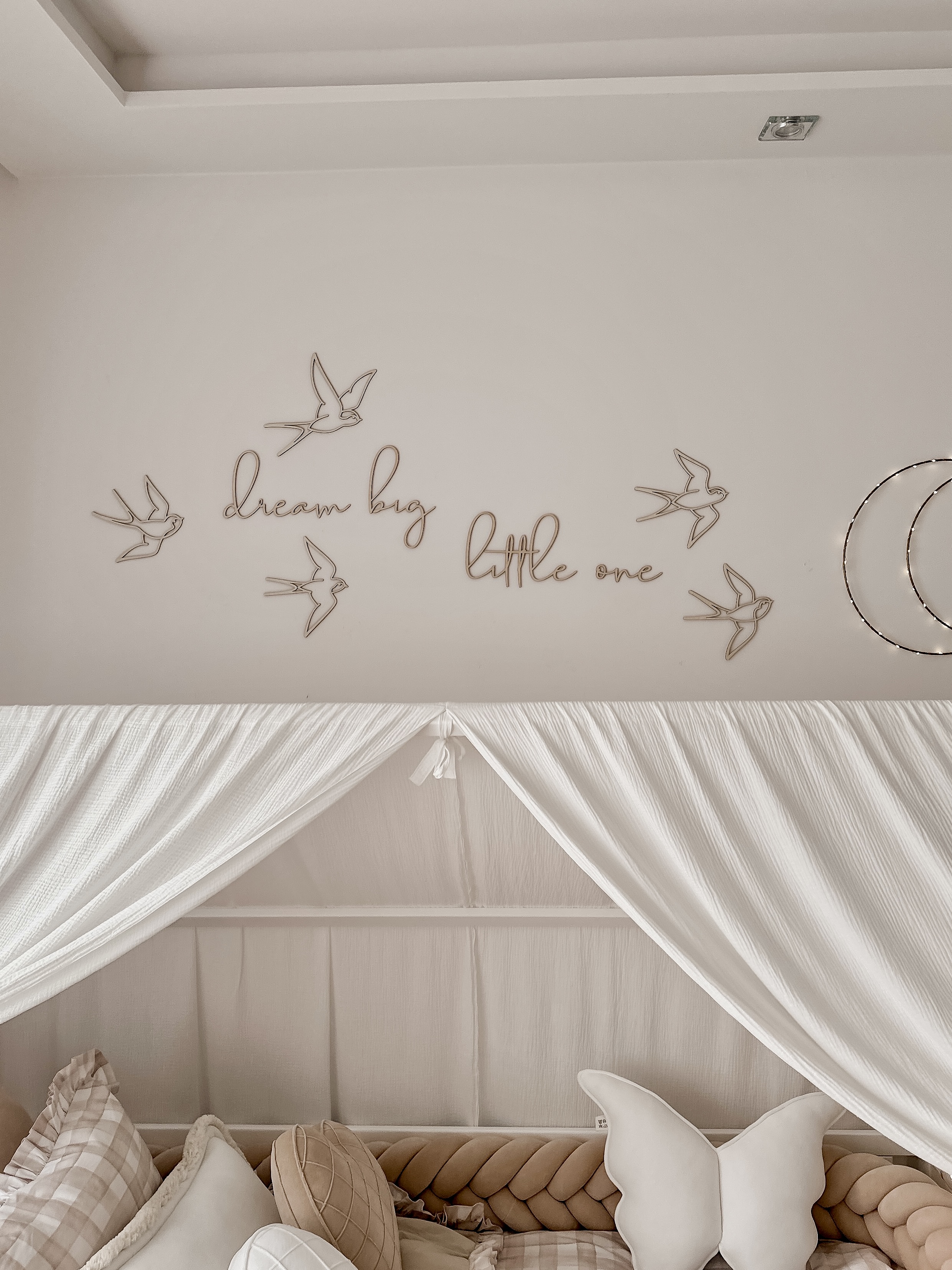 lis wycina Dream Big Little One 3 Wanddekoration Schwalben