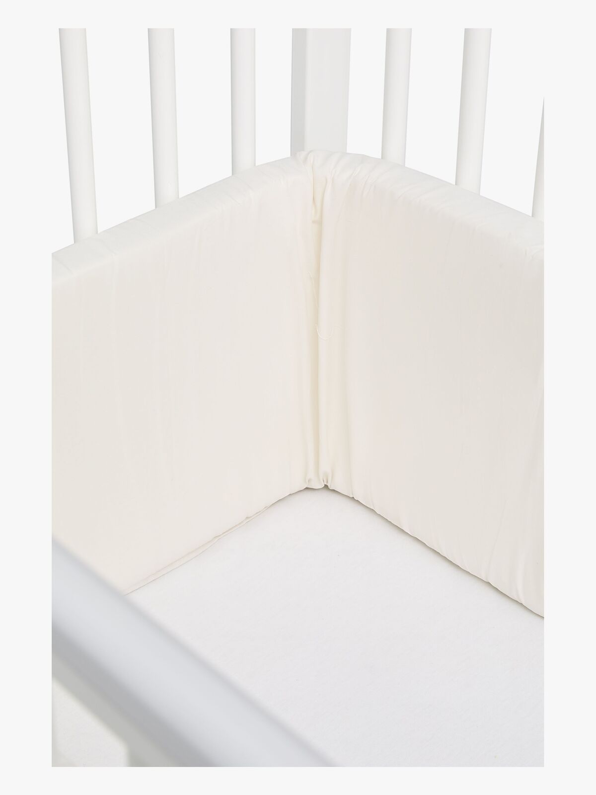 BABYBUMPER-FOAM-WHITE-2449_3a.jpg