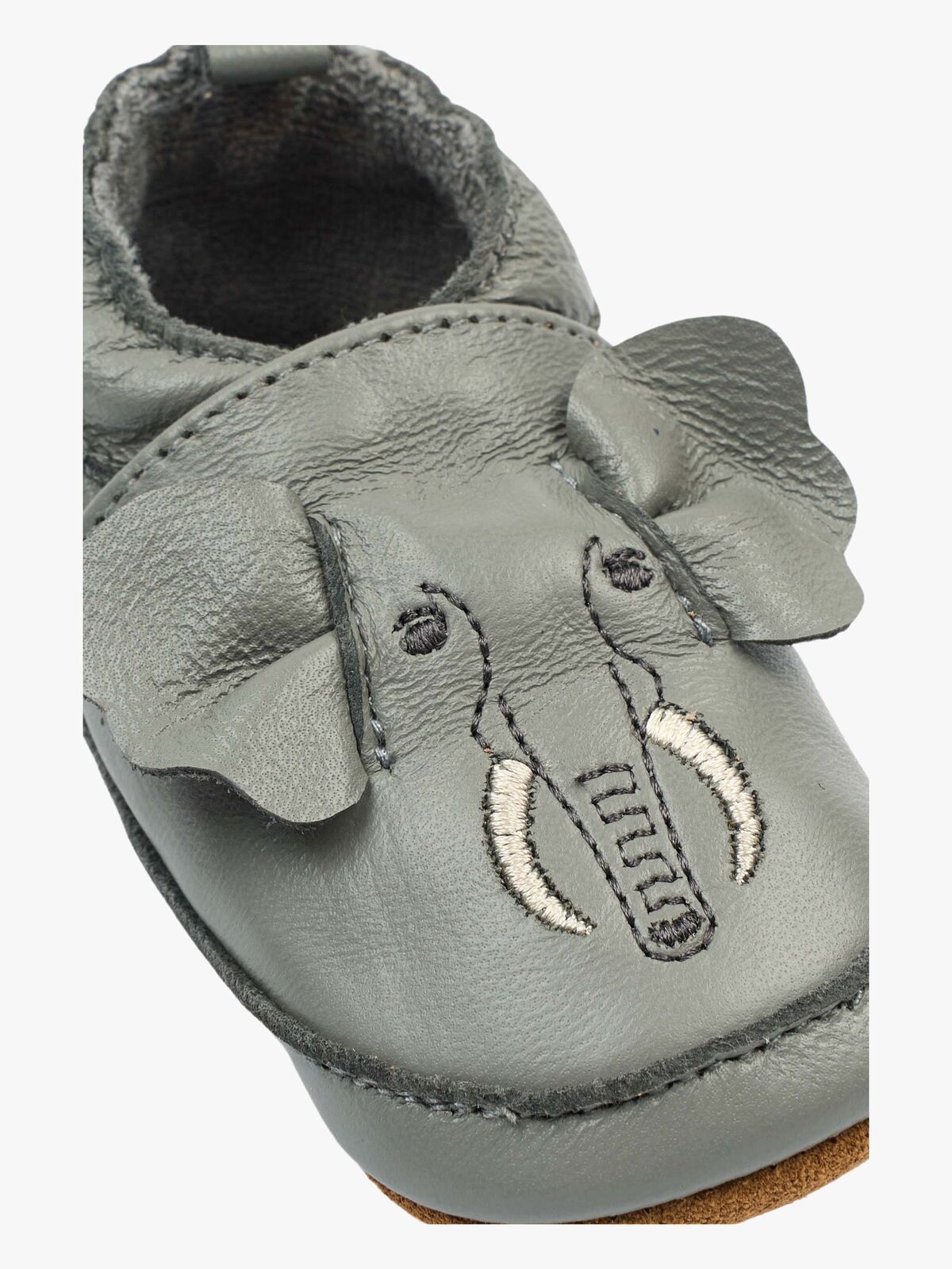 2001ML-Elephant-4548_3c.jpg