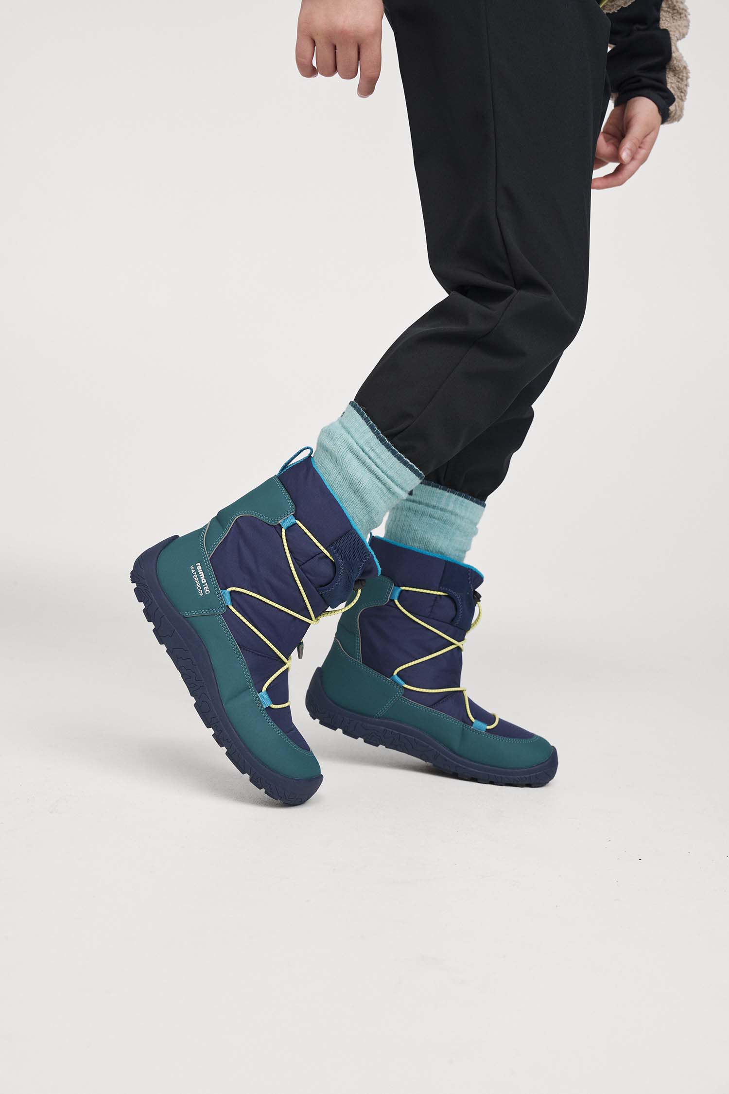 Reima Ensilumi Barefoot Jr Winterstiefel, Navy, 39