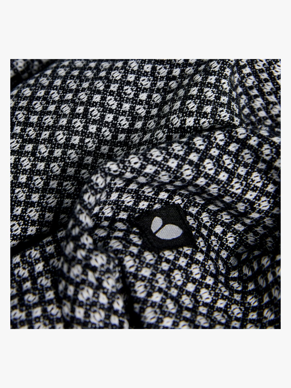 1956954_WW-001-BLACK-3359_2.jpg