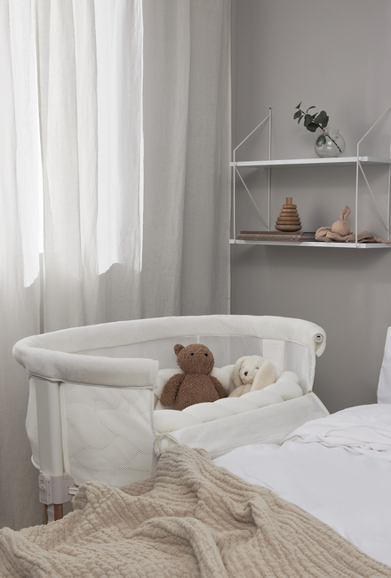 2140309_NORDIC-BEDSIDE-CRIB-1895_3d.jpg