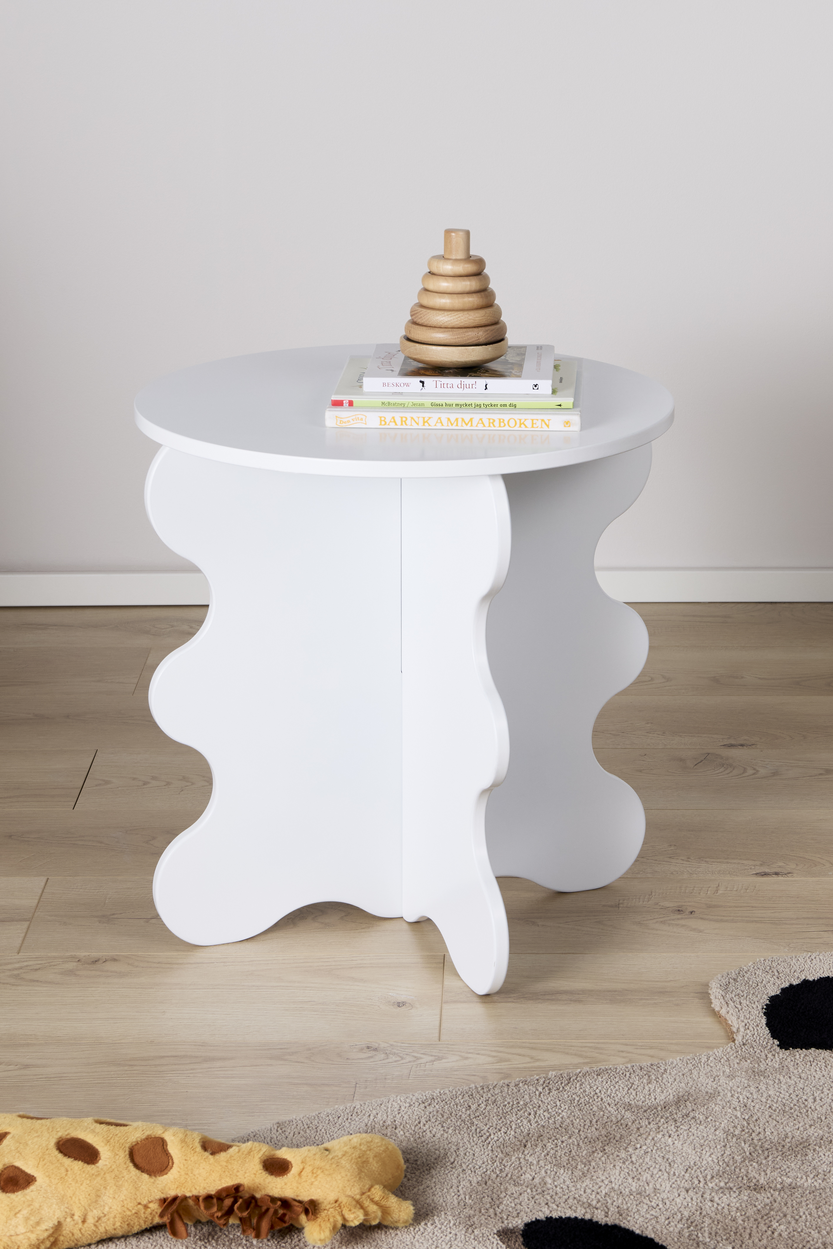 Wavy Beistelltisch, Weiß, Kinderzimmermöbel, Kindermöbel