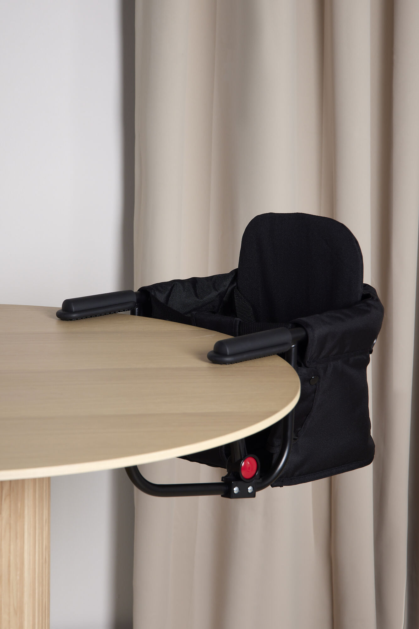 CARE Sit Tischsitz, Black
