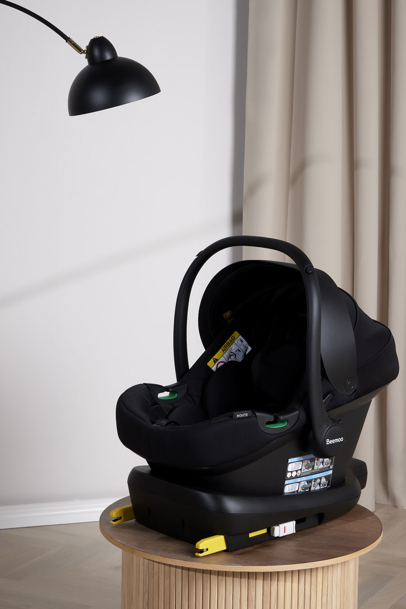 Beemoo Route i-Size Babyschale inkl. ISOFIX-Basis, Black Stone