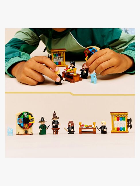 LEGO Harry Potter 76460 Schloss Hogwarts: Auswahlzeremonie mit dem Sprechenden Hut