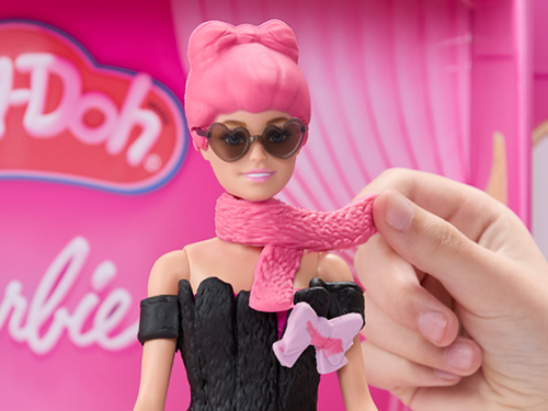 Play-Doh Barbie Knete mit Puppe Designer-Modenschau