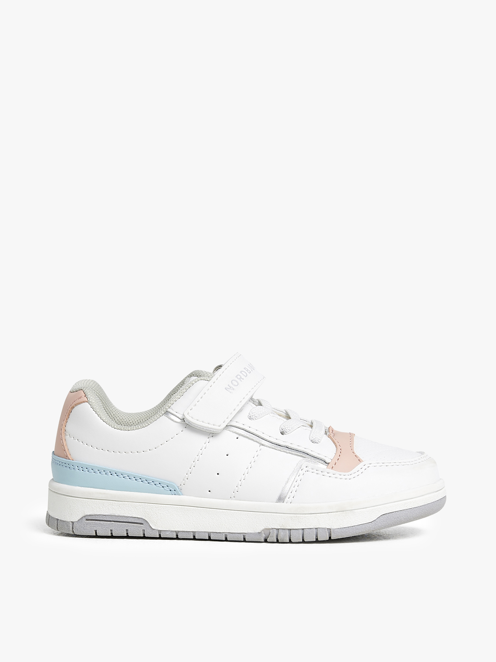 Sneaker & Halbschuhe