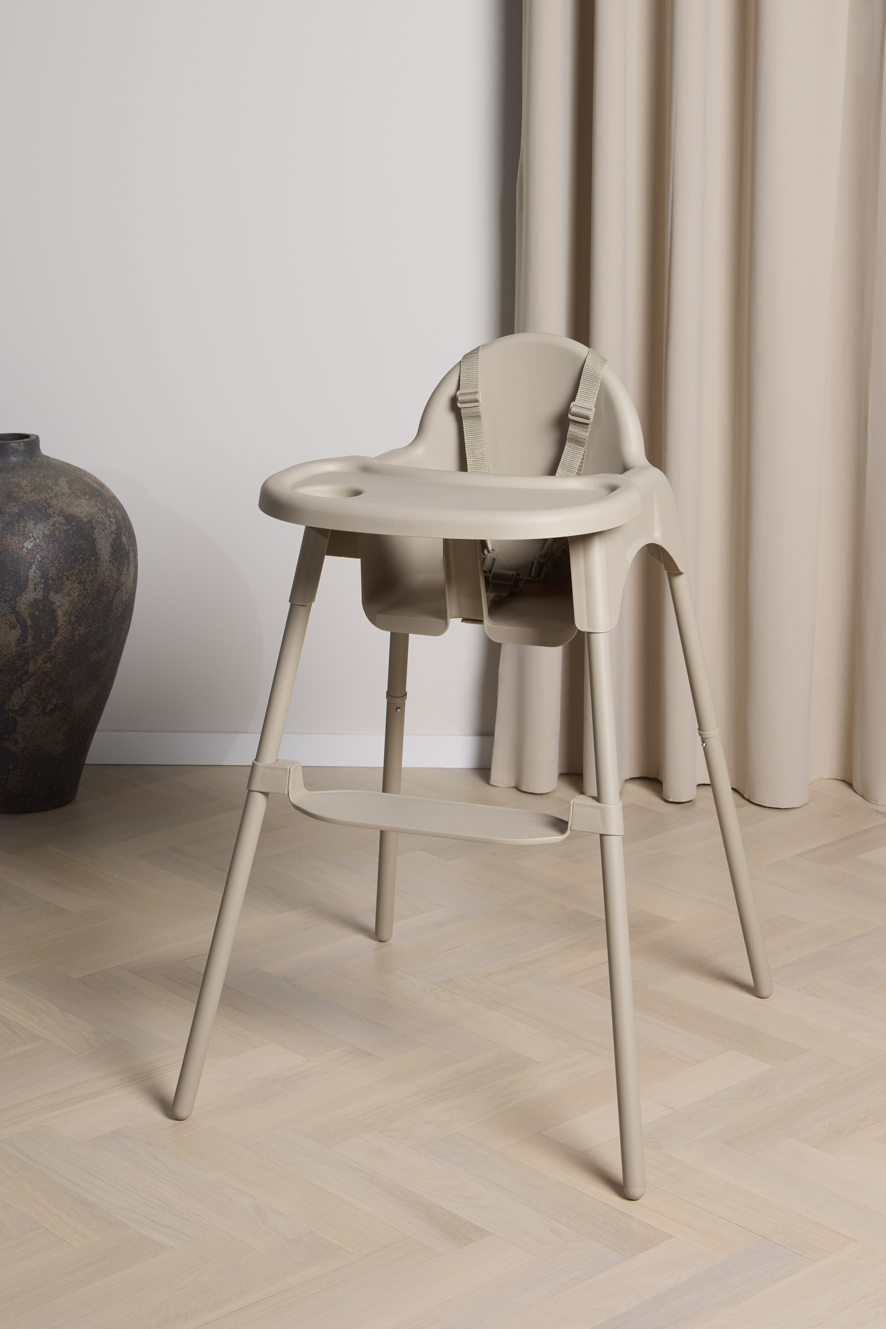 Beemoo CARE Eat Hochstuhl, Truffle Beige