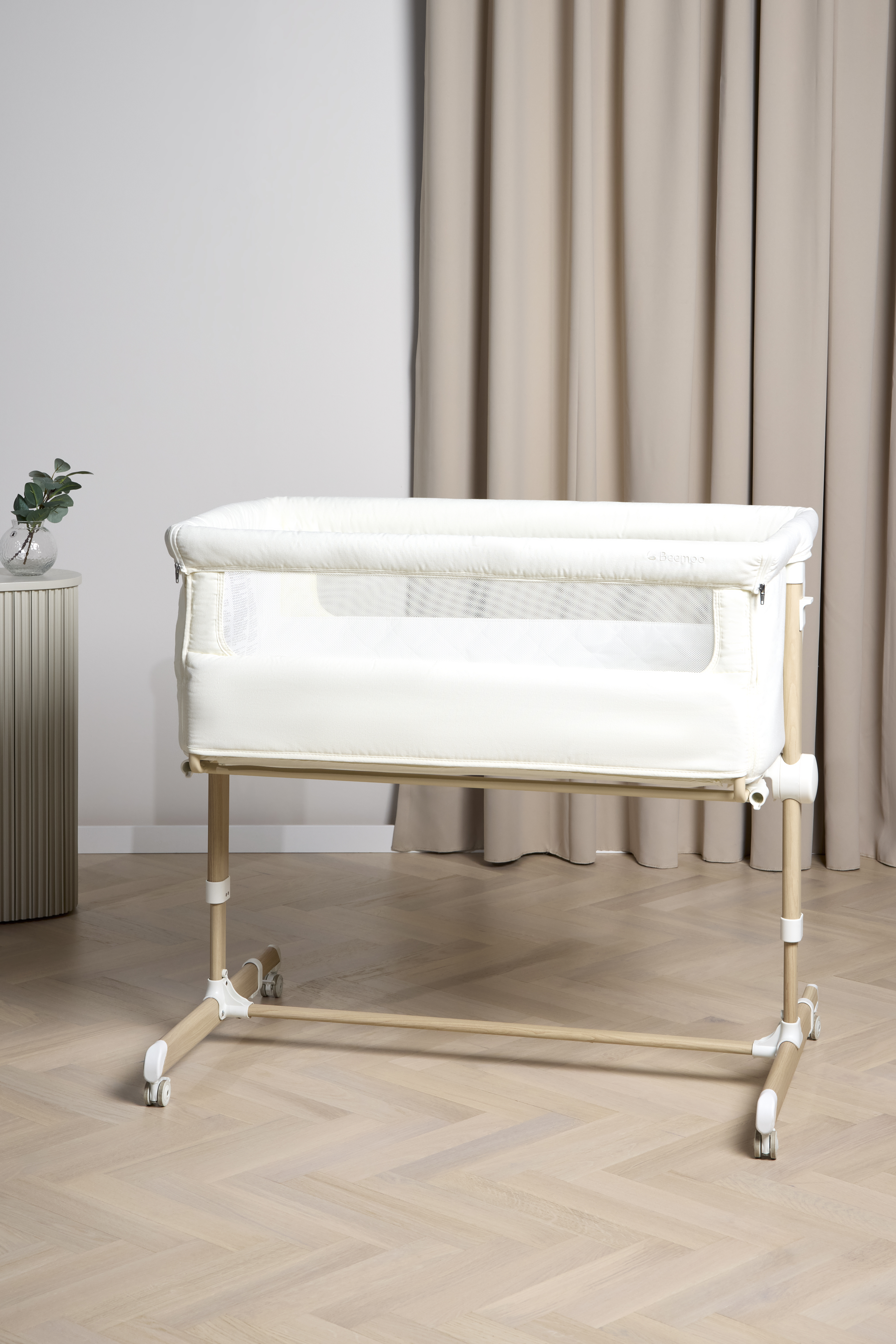 Beemoo CARE Calm Beistellbett, Nature/White
