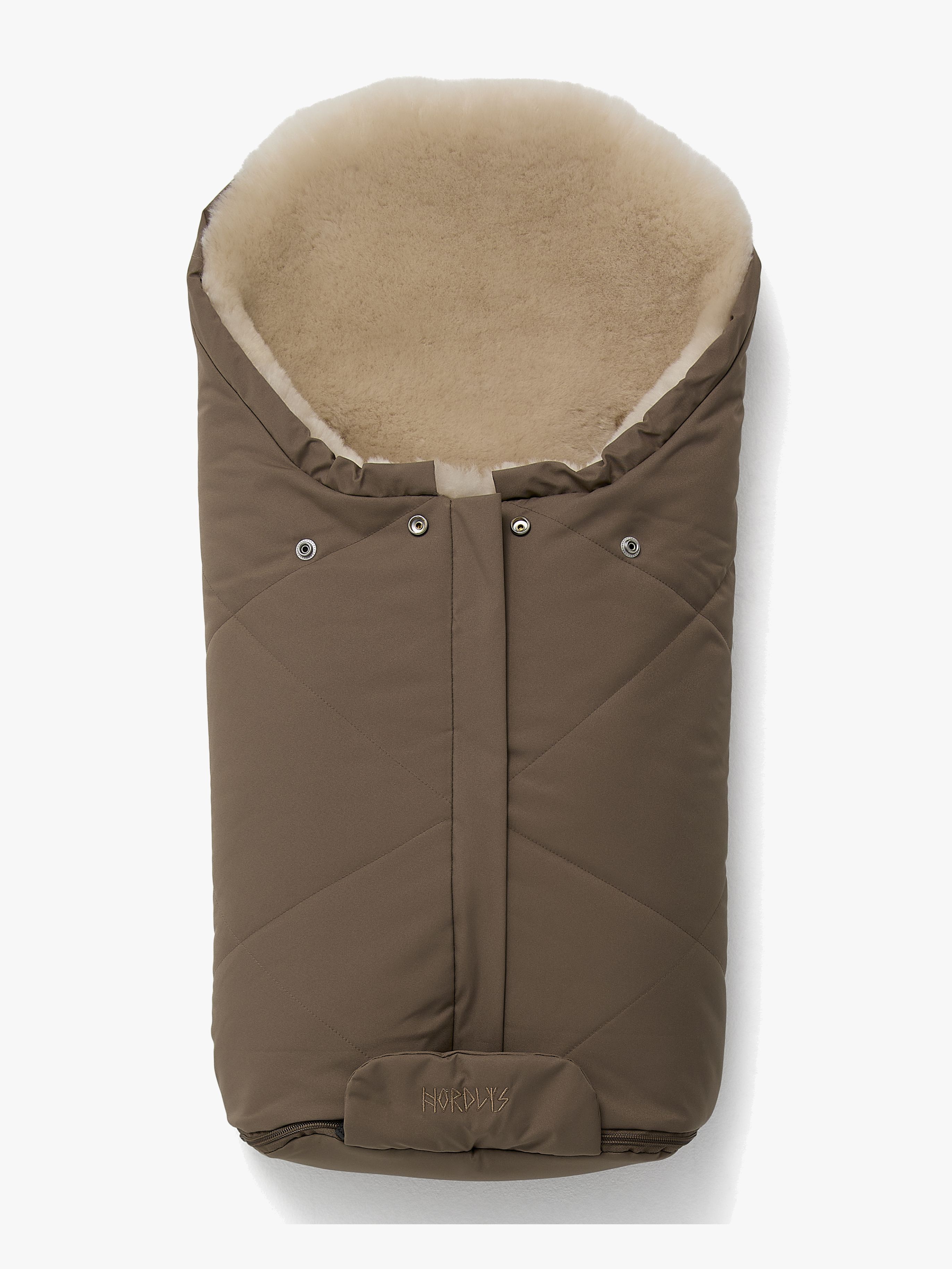 Nordlys Thyra Mini Lammfell-Fußsack, Walnuss/Beige, Winterfußsäcke