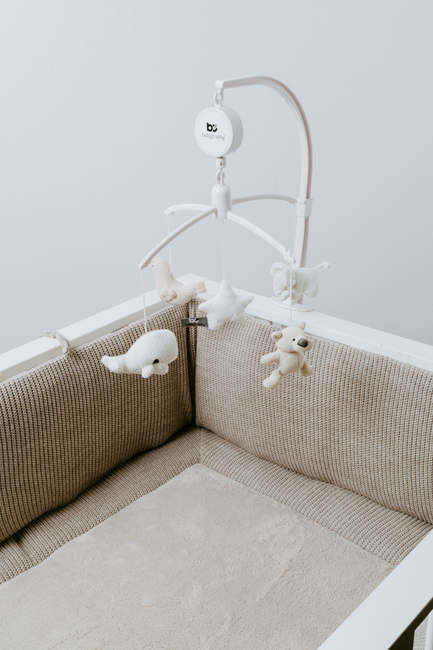 Baby's Only Mobile, Sand/White