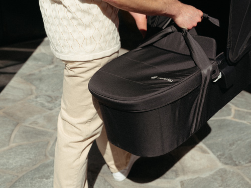 Ergobaby Metro 3 Liegewanne, Schwarz