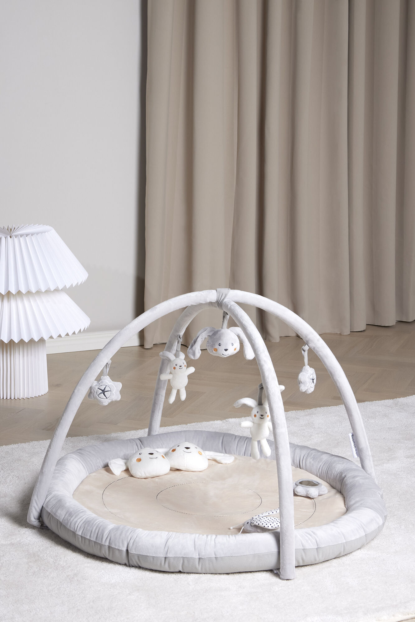 PLAY Bunny Spielbogen, Grey, Babyspielzeug