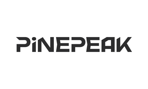 Logo mit dem Text 'PINEPEAK'.