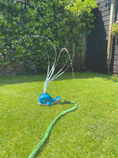 BS Toys Wassersprinkler Wal