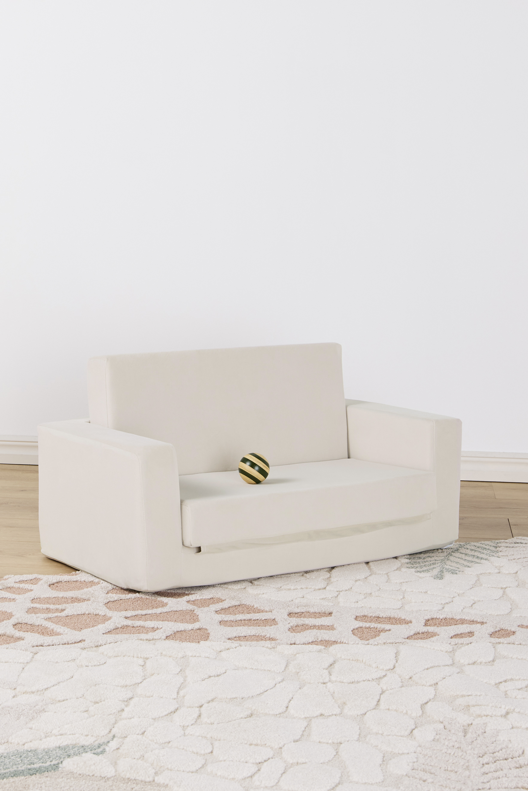 Alice &  Fox Cubbie Klappbares Sofa 94x55 cm, Beige, Kindersofa, Kindercouch, Kinder