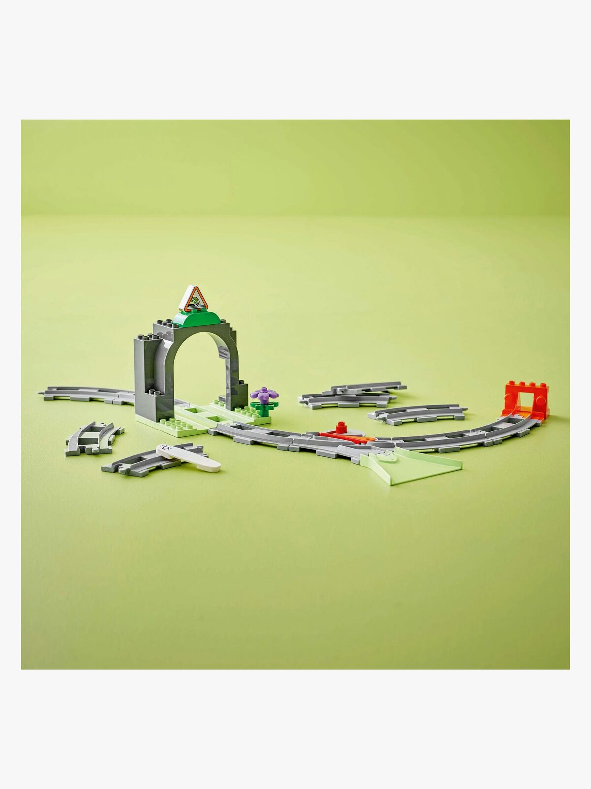 DUPLOTown269-10425-1379_3b.jpg