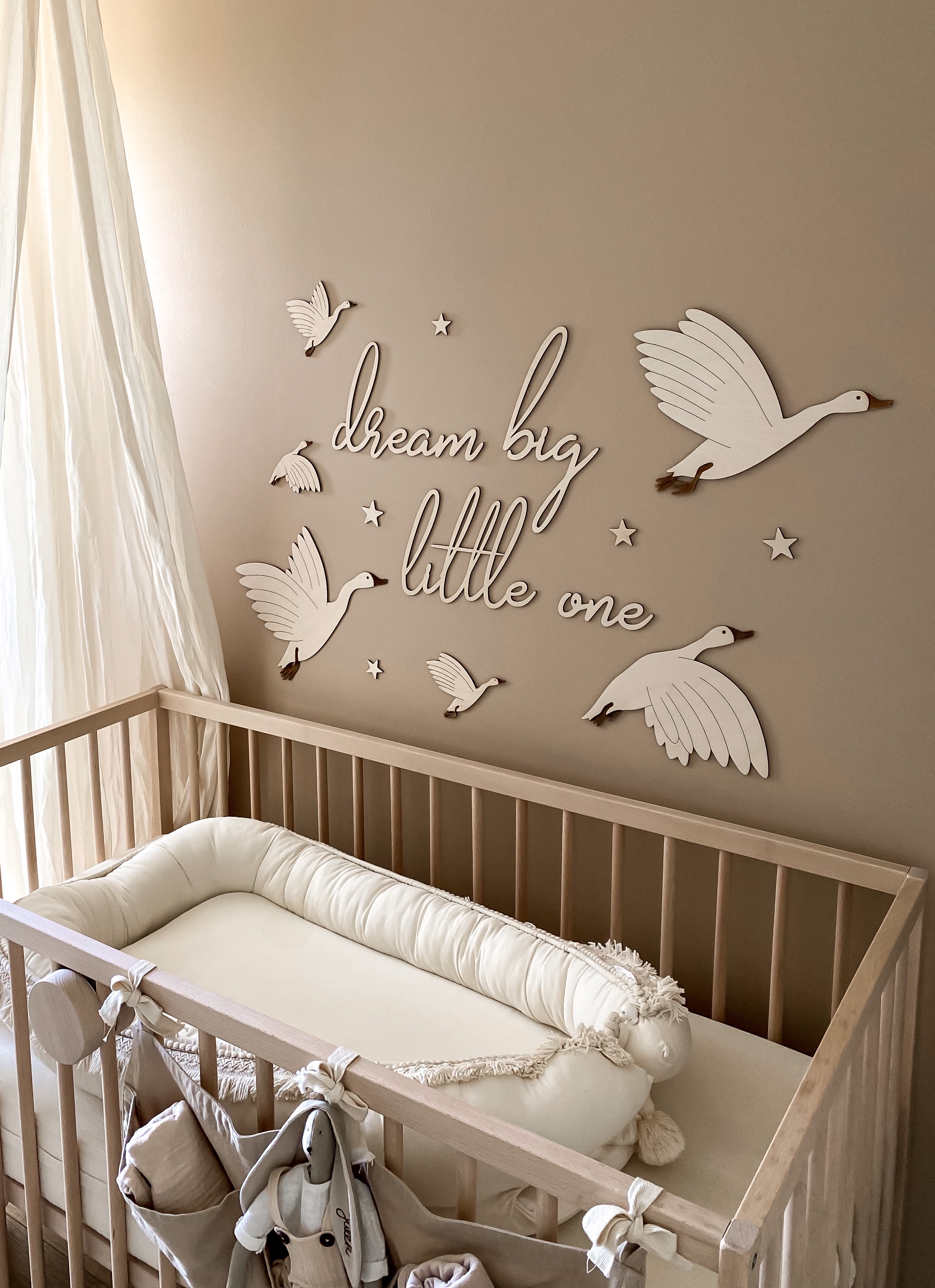 lis wycina Dream Big Little One 2 Wanddekoration Gänse