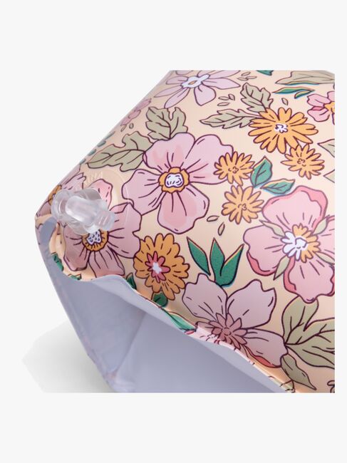 ARMPUFFAR-Blossom-4663_2.jpg