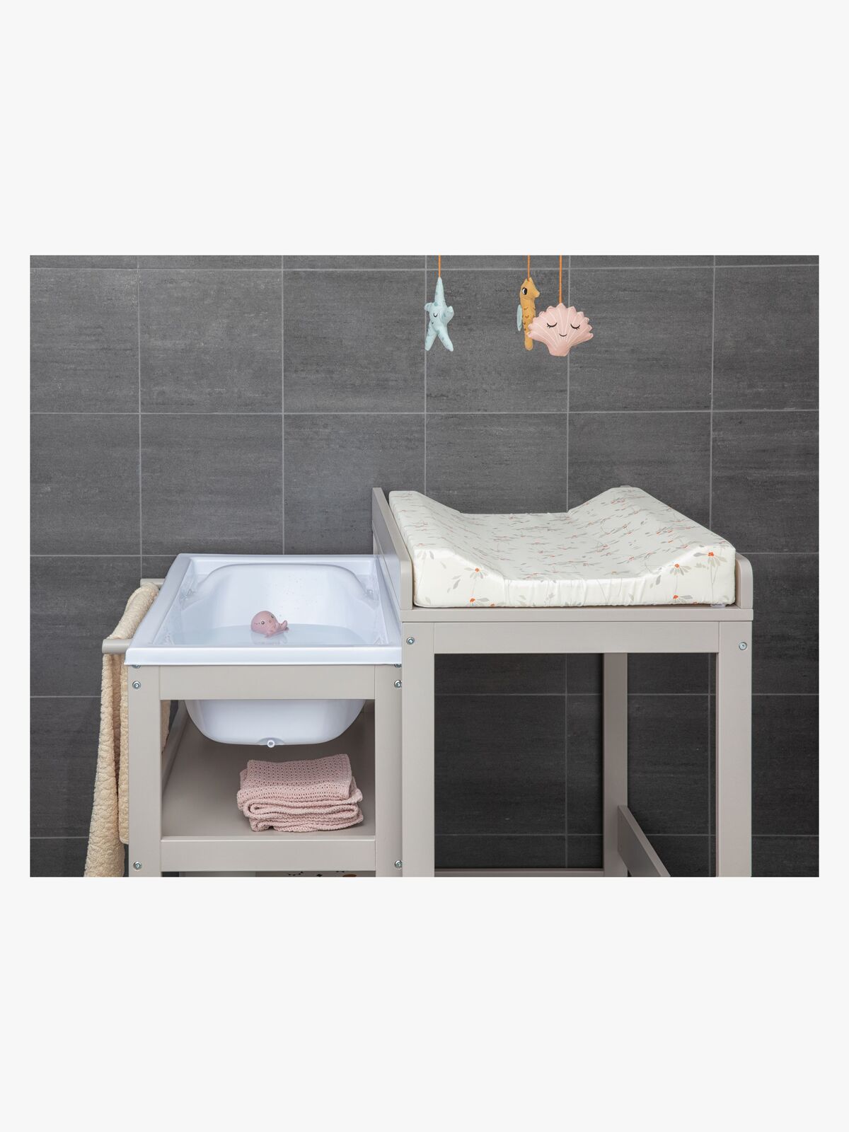 JLY-KM418-WARMGREY-2202_3c.jpg