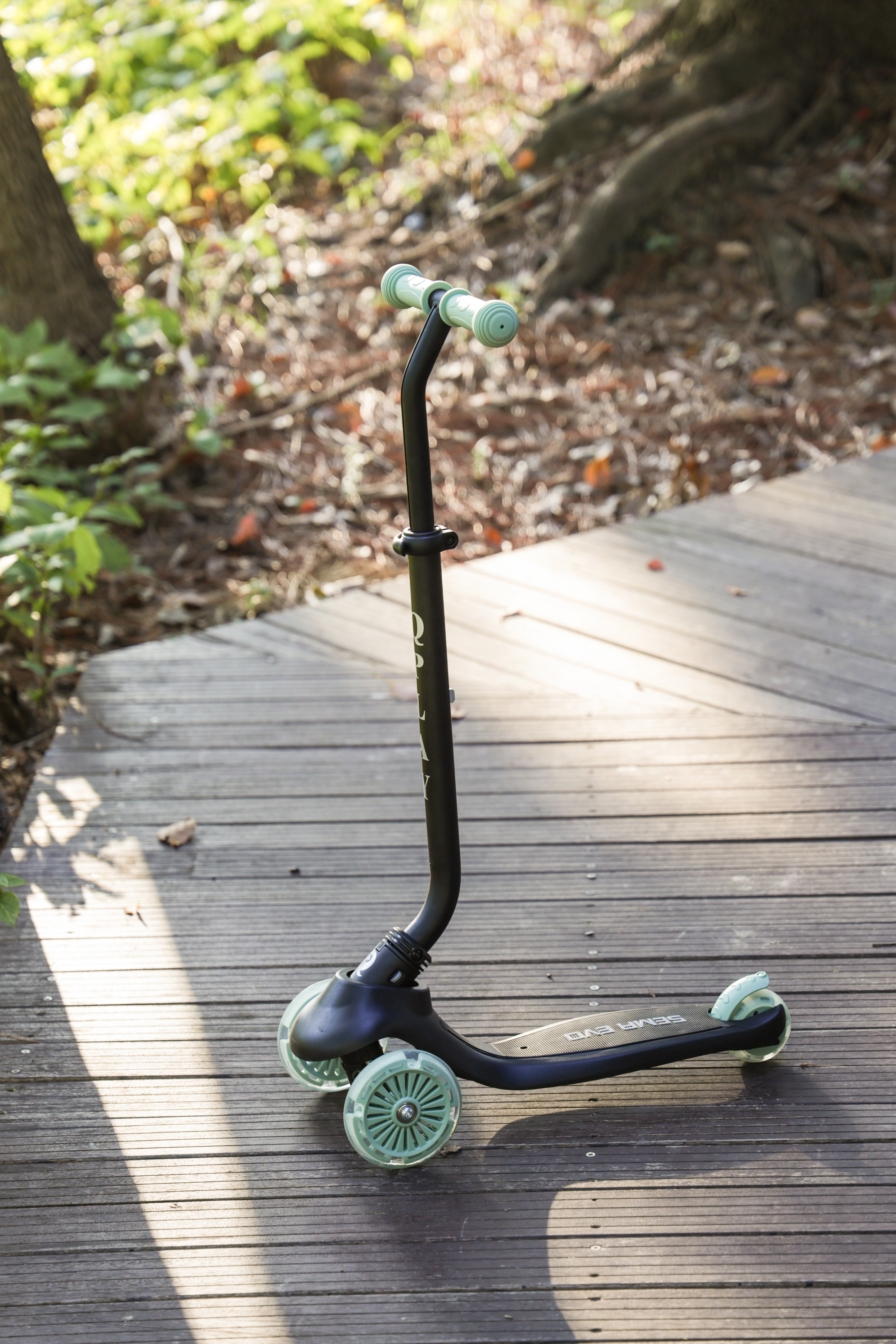 QPlay Sema Pro 3-rädriger 5-in-1 Tretroller, Blau