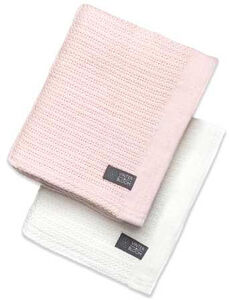 Vinter & Bloom Soft Grid Lochmusterdecke 2er-Pack, Bright White/ Baby Pink