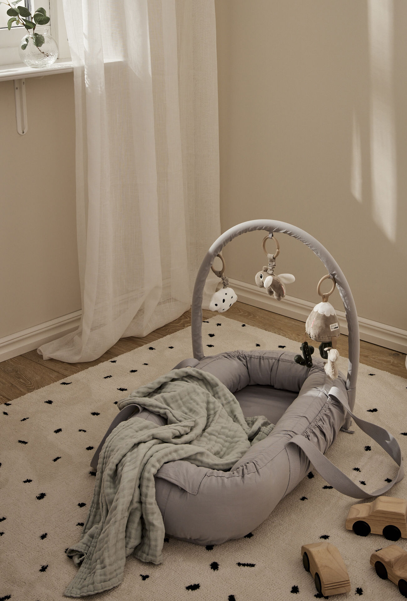 Alice &  Fox ASTRID Babynest, Hellgrau