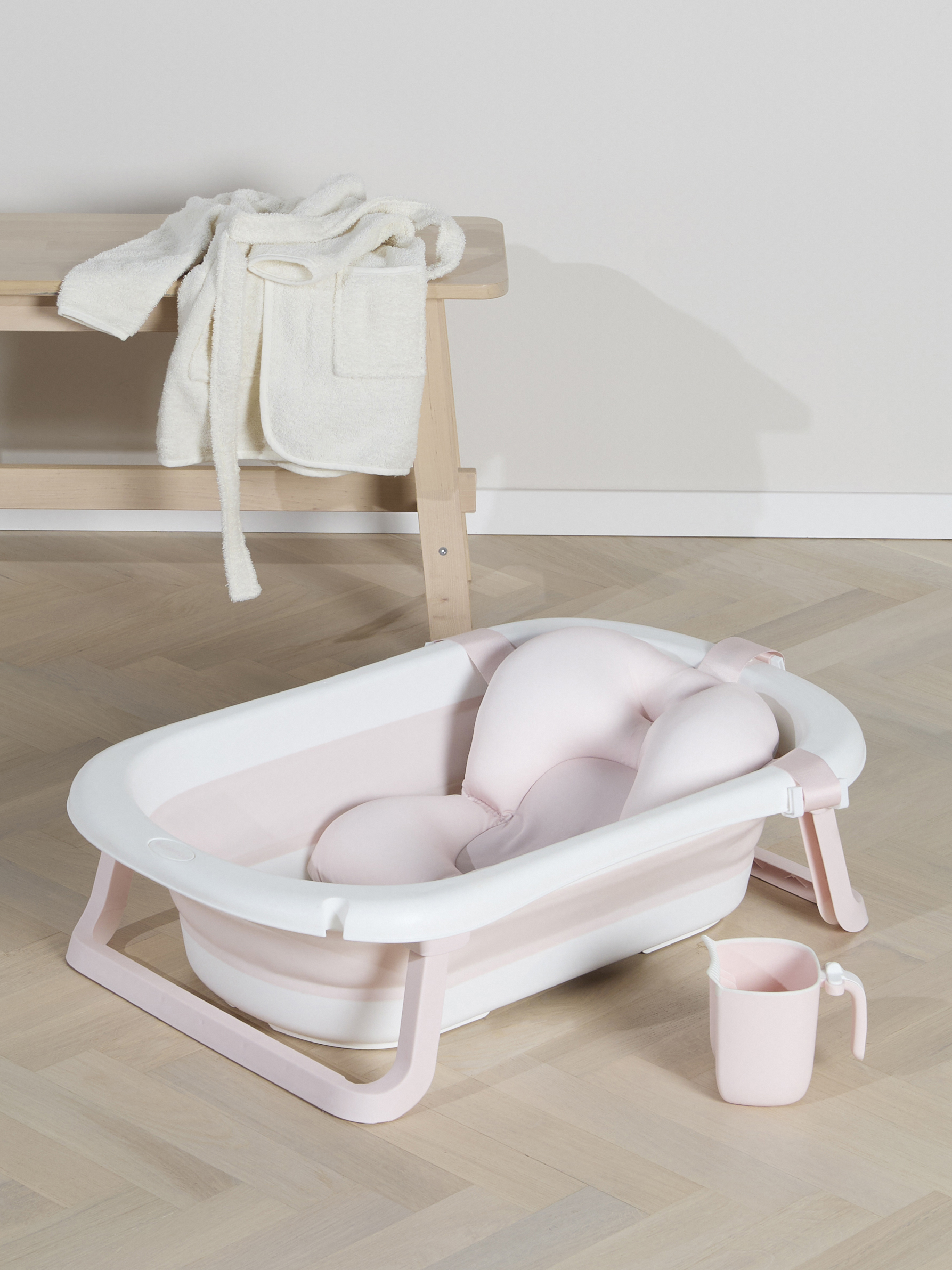 Beemoo CARE Assist Badewanne inkl. Badestütze &  Duschkanne, Pink