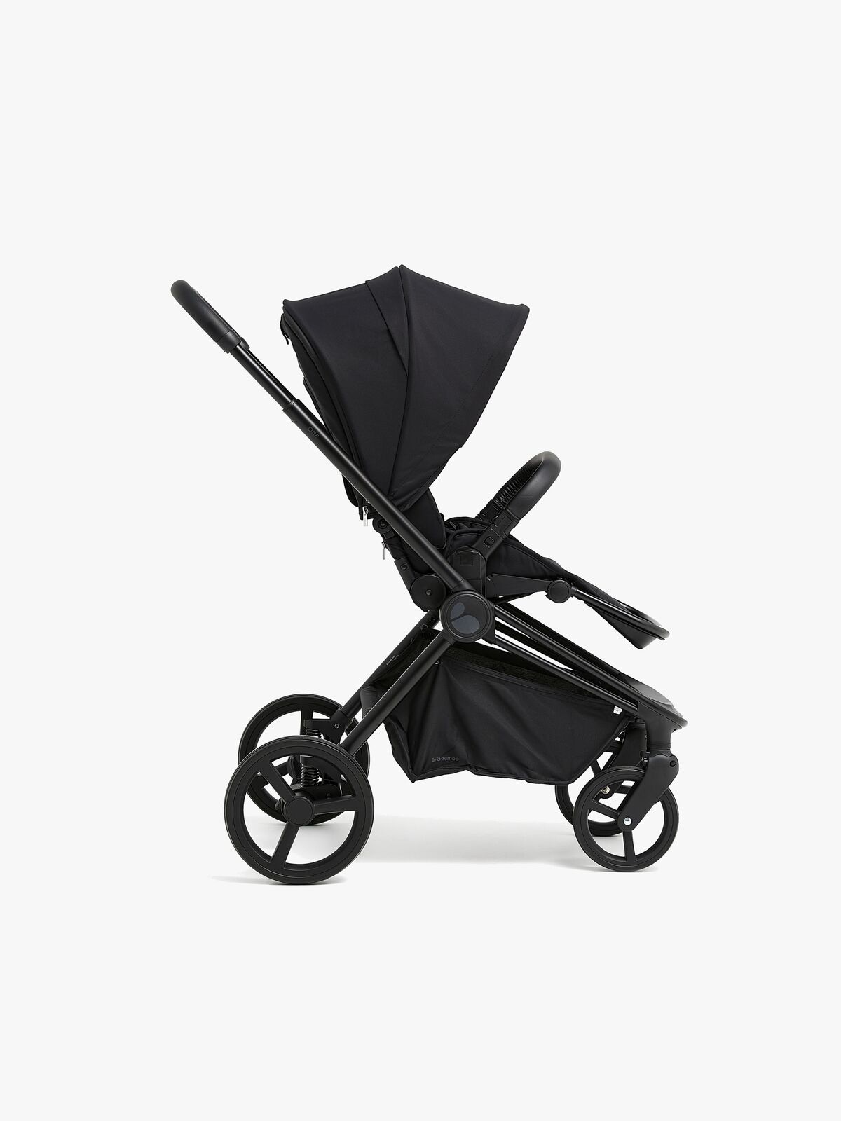 BEEMOO-ONE-ALLBLACK-1895_3c.jpg