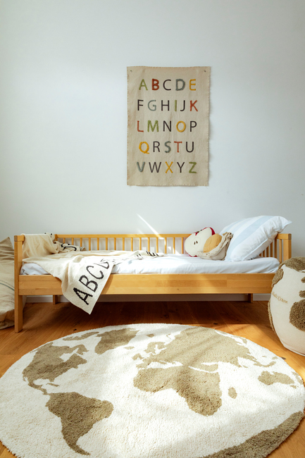 Lorena Canals RugCycled Waschbarer Teppich, World Map