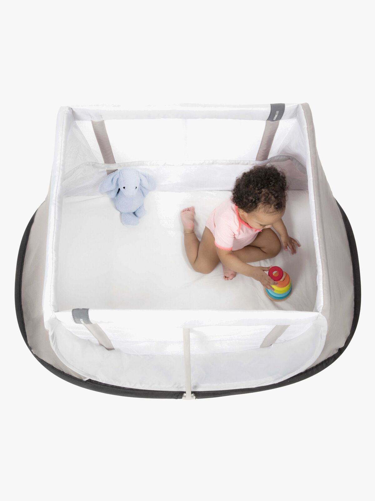 AeroMoov_Resesang_Pop-up_Sand_Aerosleep_ATC11060-WS-1228_4c.jpg