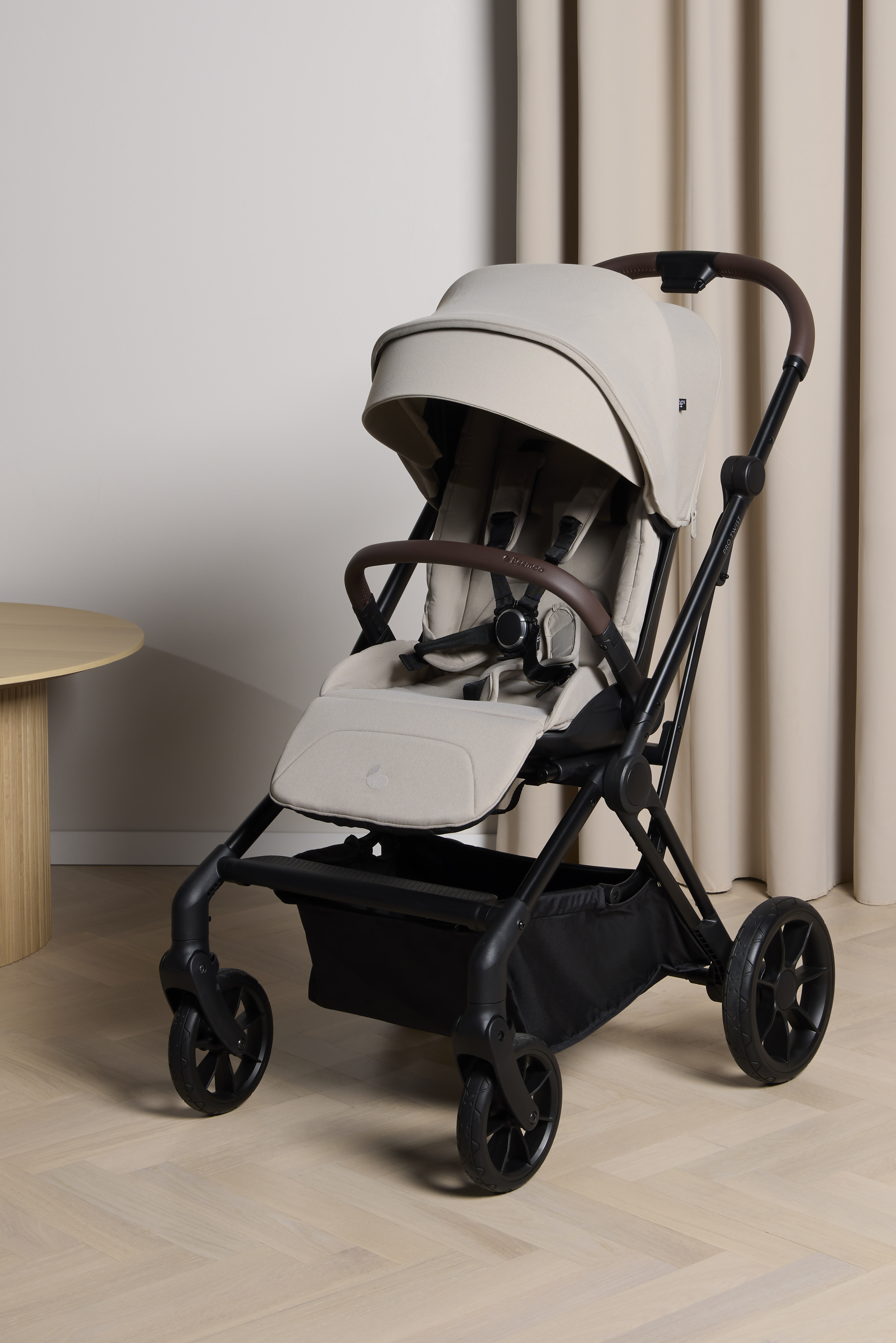 Beemoo Pro Twist Kinderwagen, Latte Beige