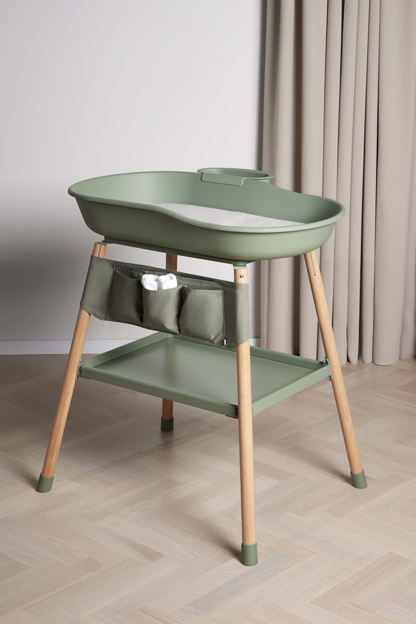 CARE Ease Wickeltisch, Basil Green