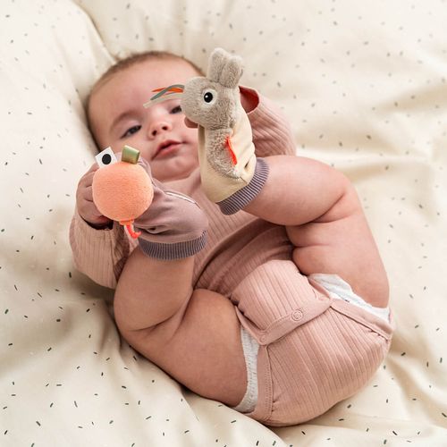 Done By Deer Celebration Fußrassel, Sand