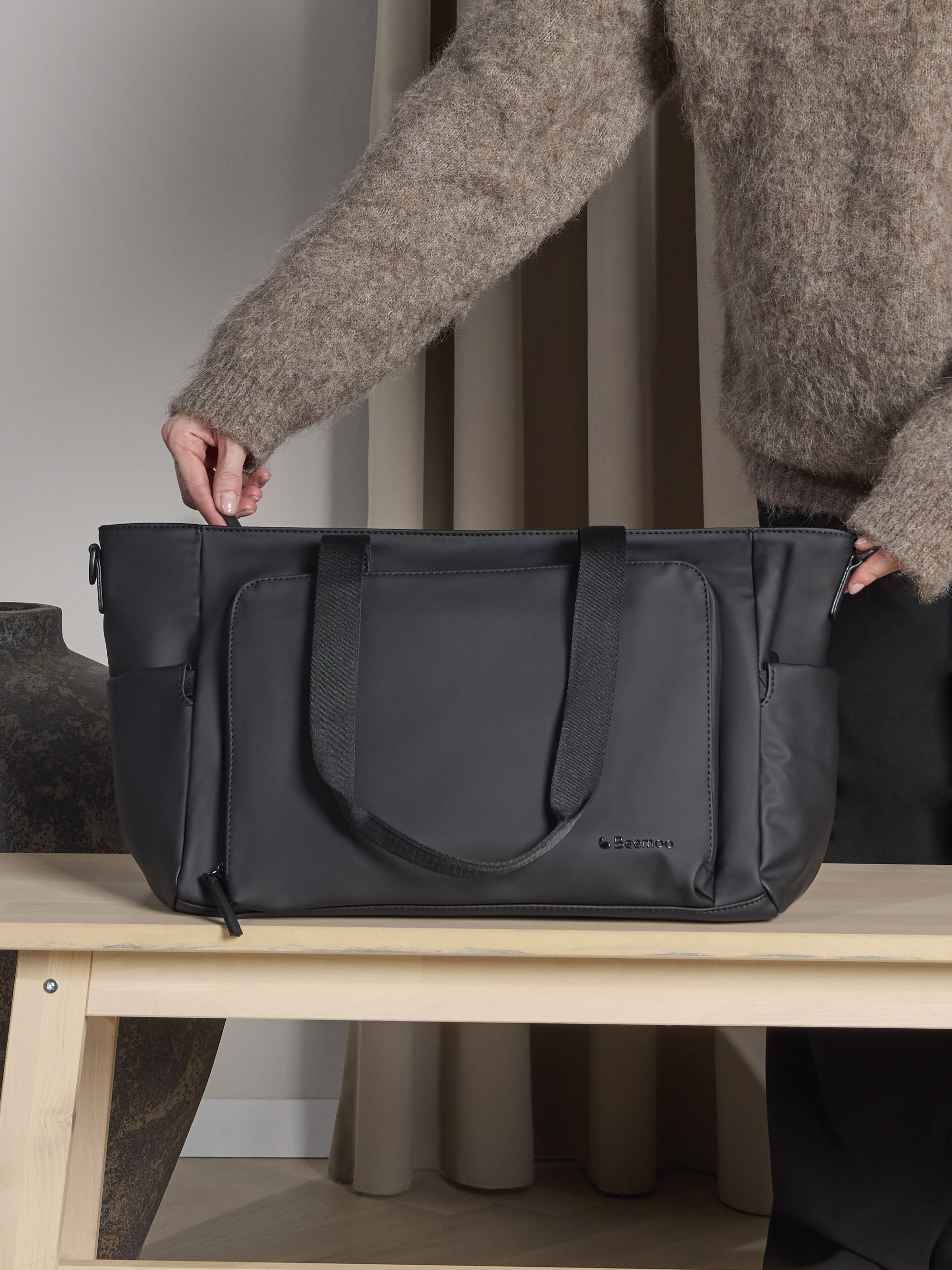 Beemoo Tote Wickeltasche, Schwarz