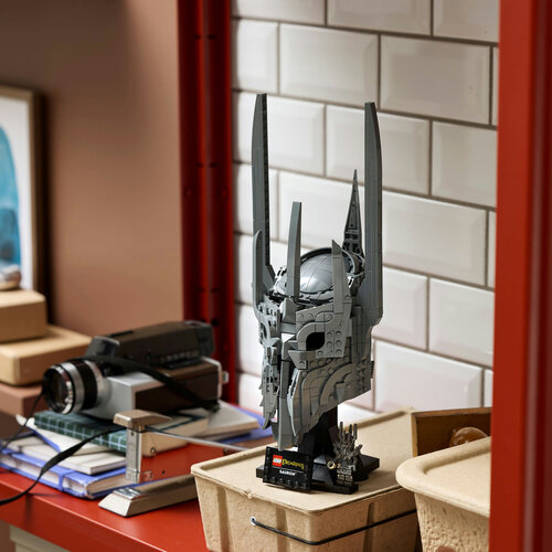 LEGO Icons 11373 Der Herr der Ringe: Saurons Helm