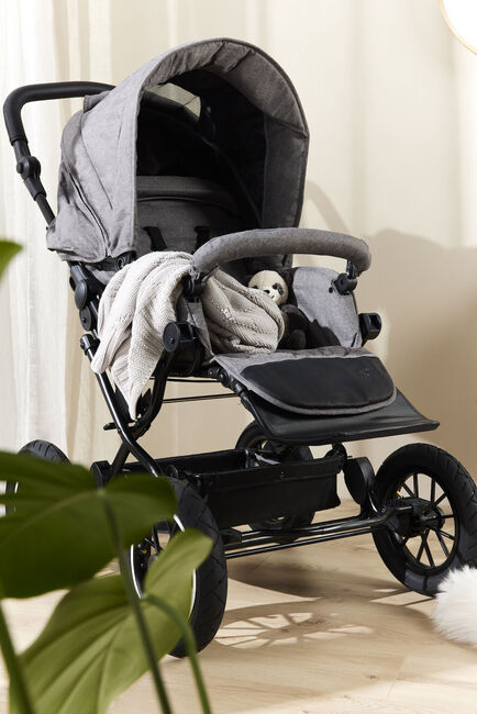 Petite Chérie Solide+ Kinderwagen, Grey Melange