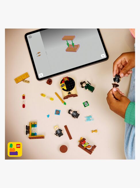 LEGO Harry Potter 76460 Schloss Hogwarts: Auswahlzeremonie mit dem Sprechenden Hut