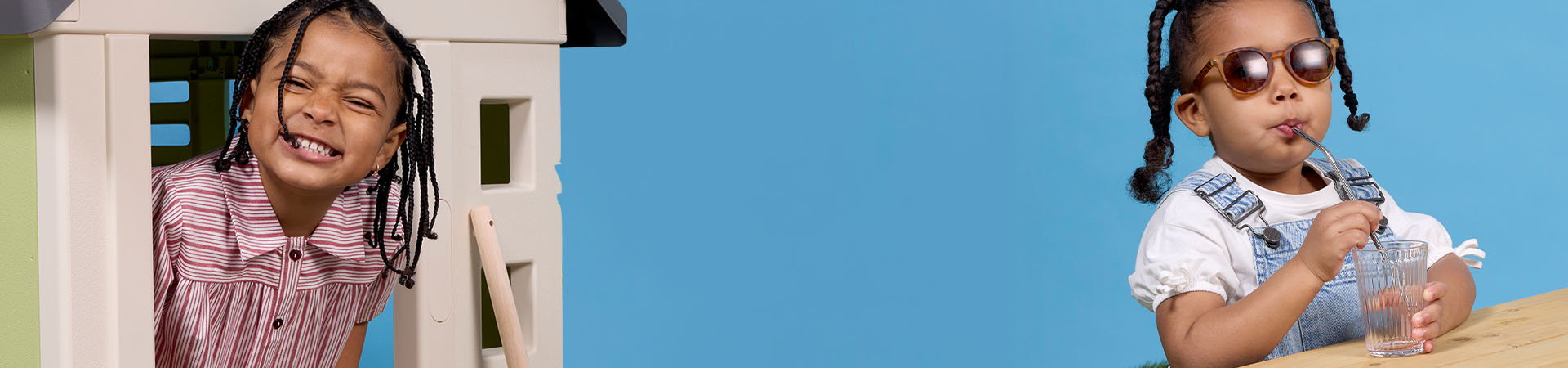 Mädchen im Leopardenanzug spielt in einem aufblasbaren Pool mit Schwimmring.