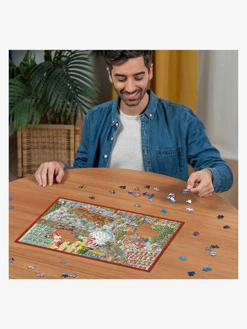 Ravensburger Here Comes Christmas Puzzle