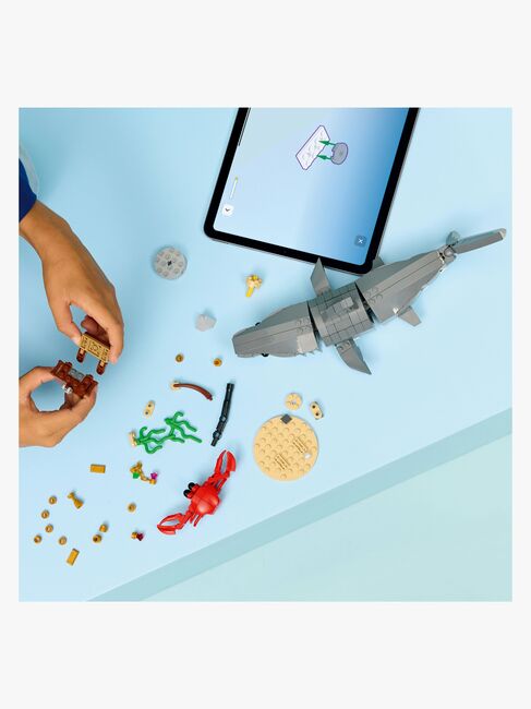 LEGO Creator 31381 Wilder Hai mit Schatztruhe