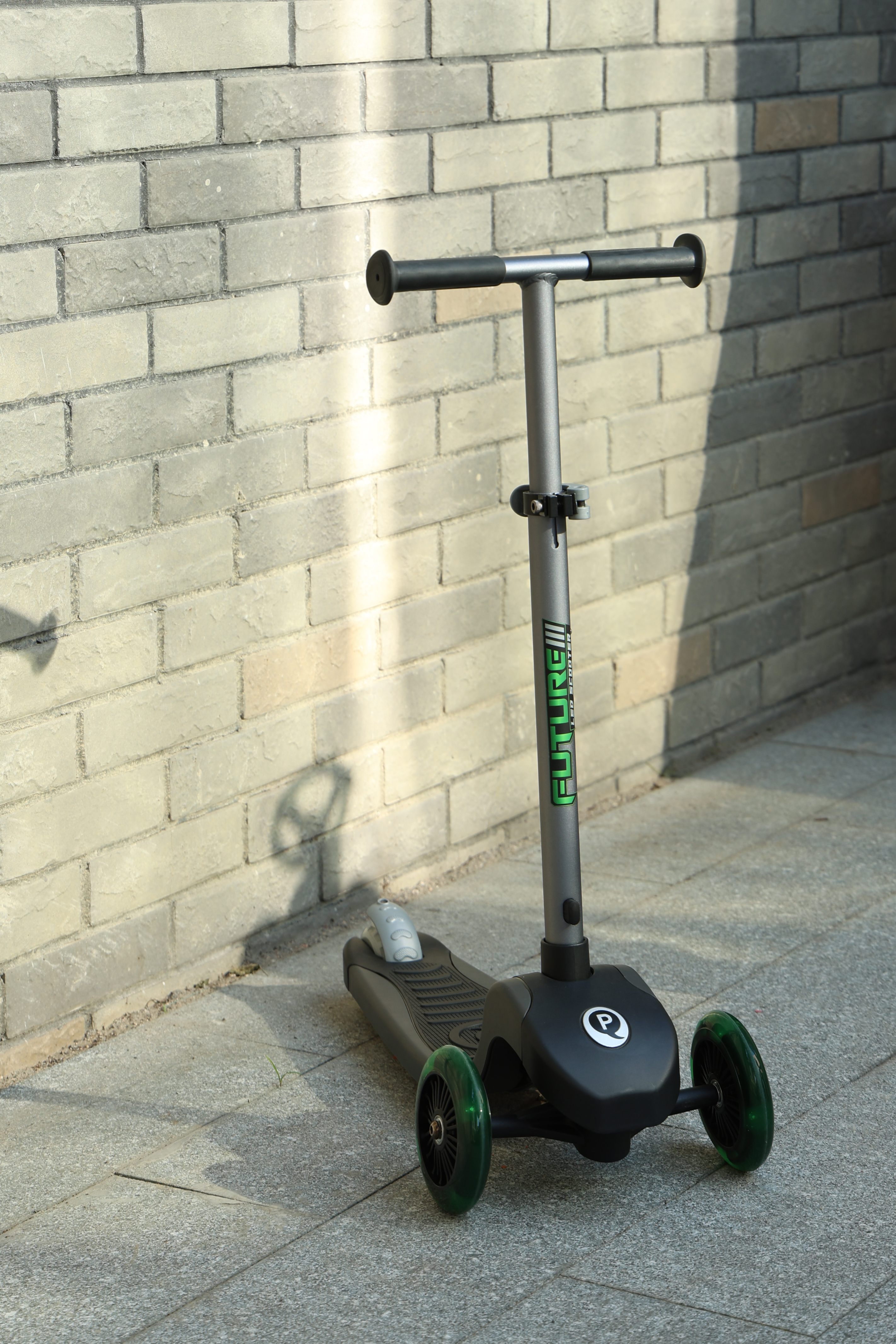 Future Eco 3-rädriger Tretroller, Grün