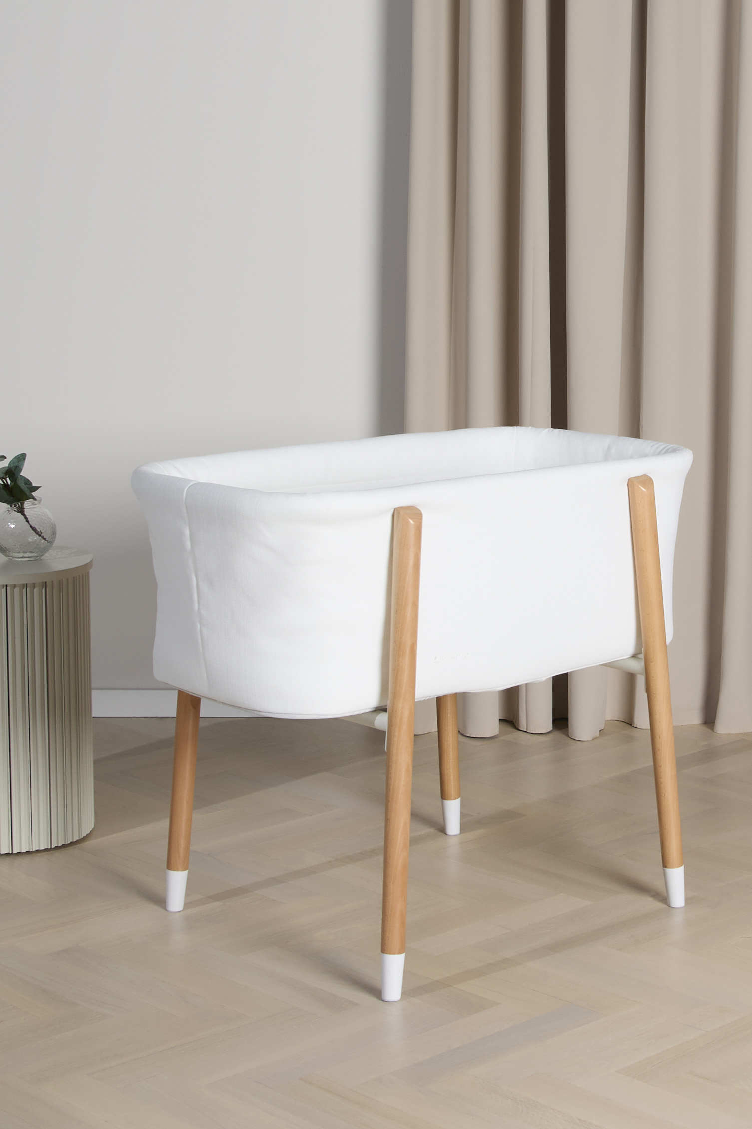 Beemoo CARE Nordic Babybett, White/Wood