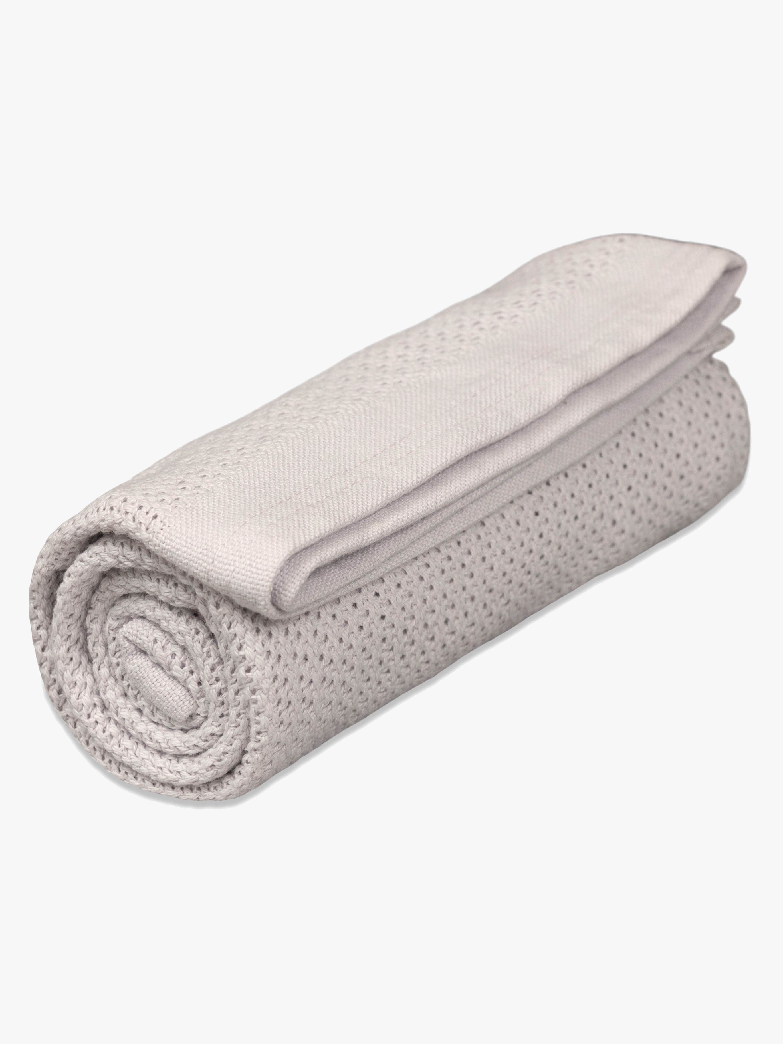 Vinter &  Bloom Soft Grid Lochmusterdecke, Dove Grey