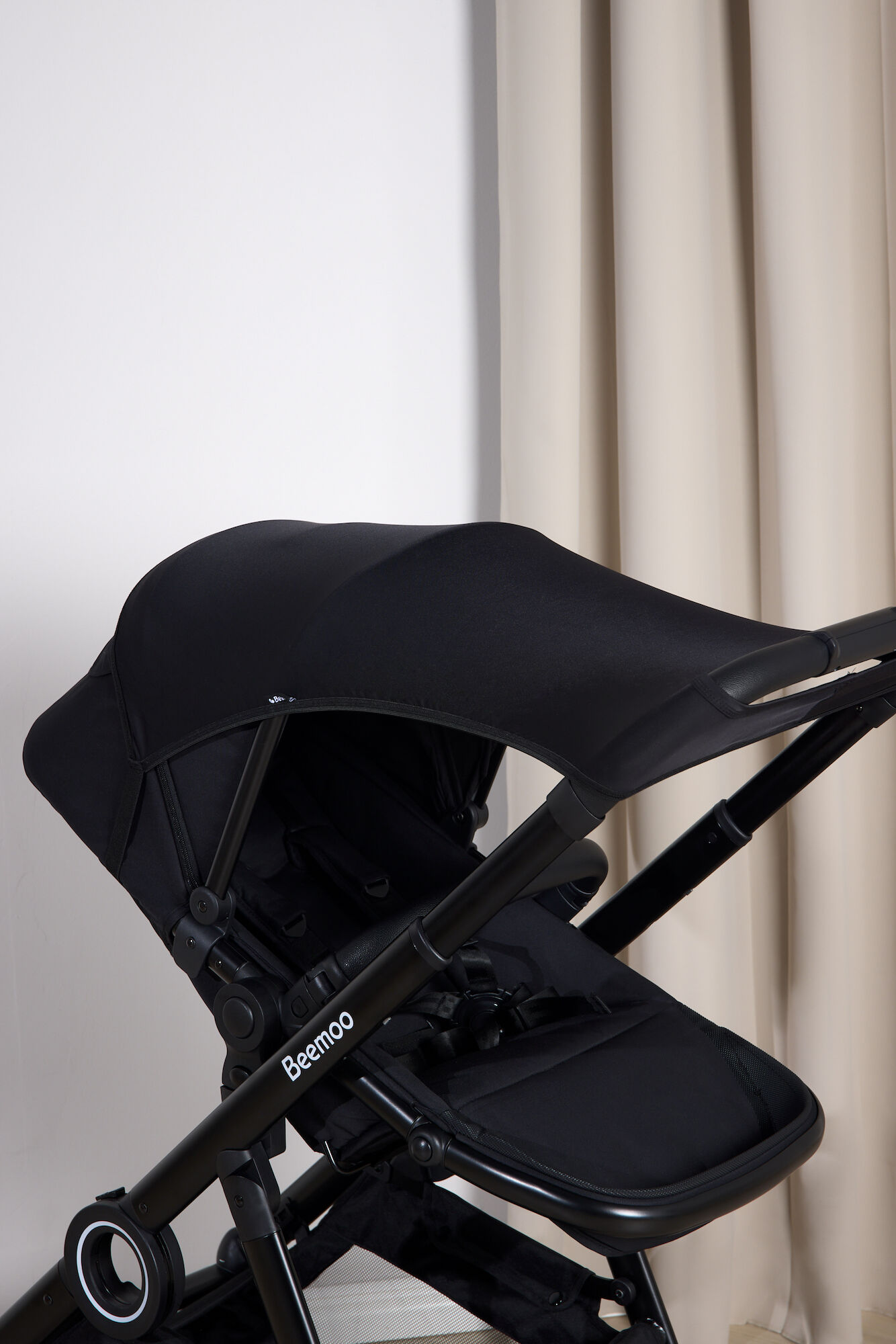 Beemoo  Elastisch UV Sonnenschutz für Kinderwagen &  Babyschale, Black